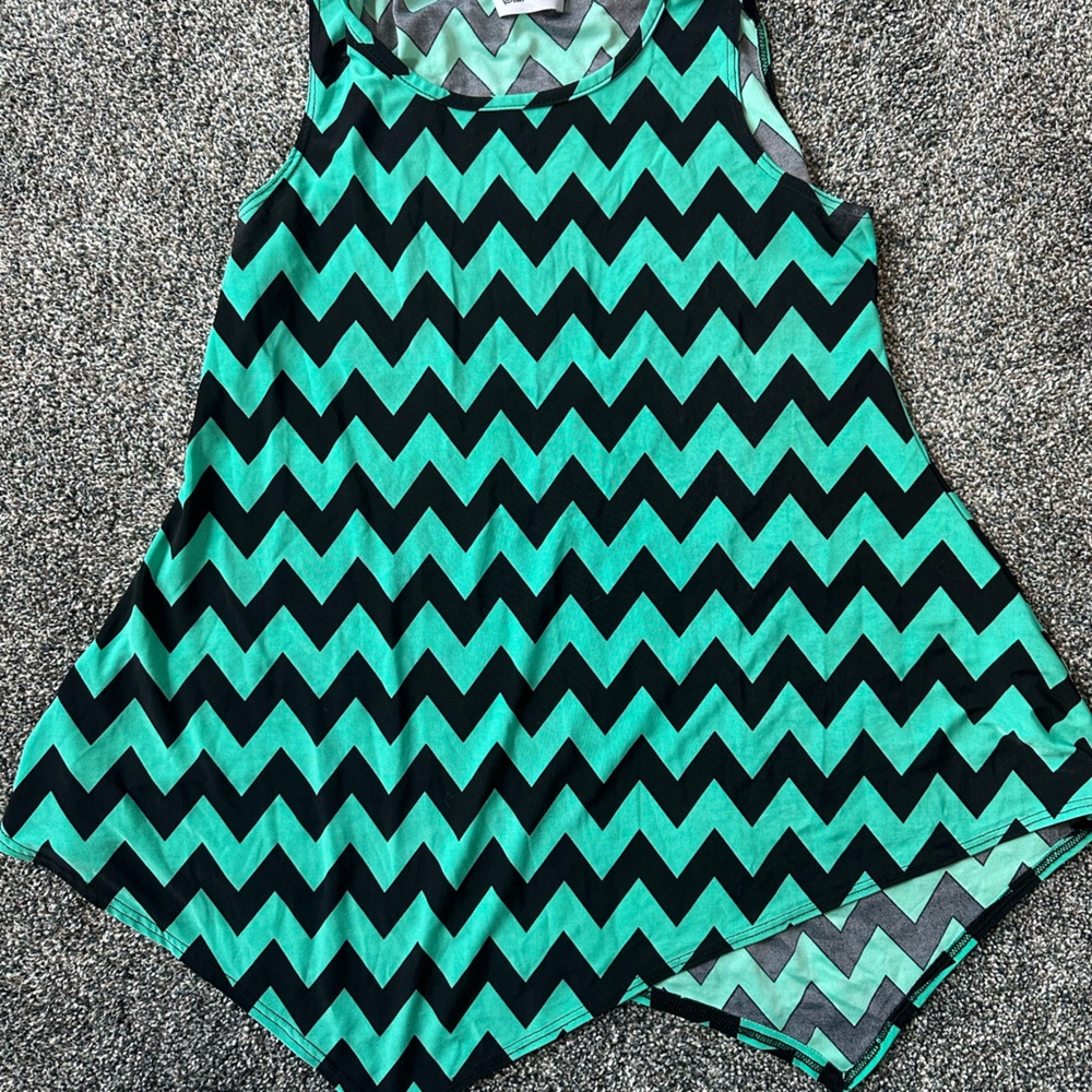 Chevron Patterned Green and Black Women's Top